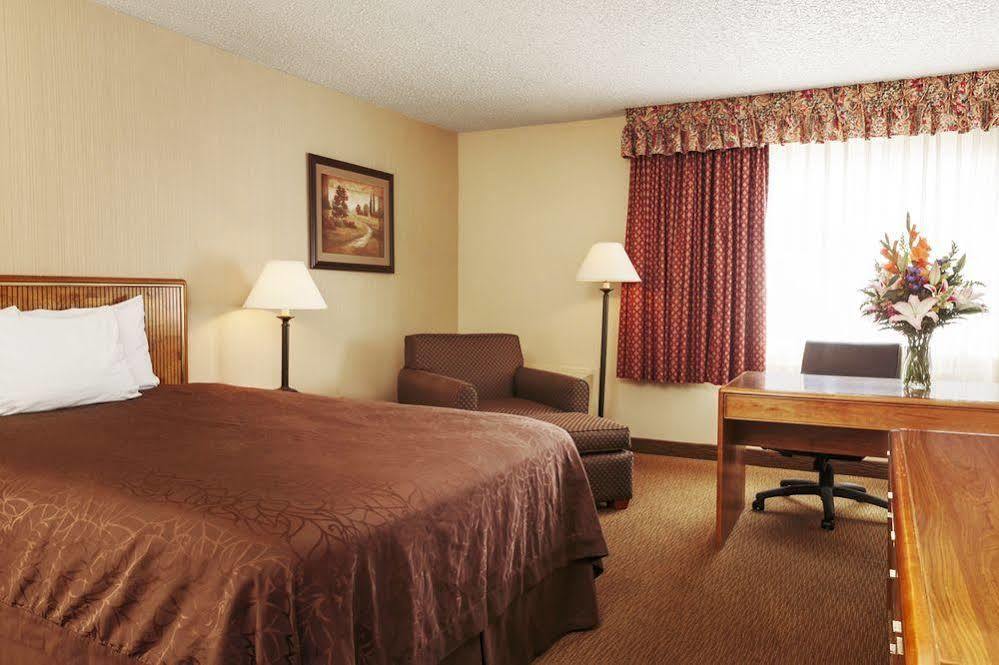 High Desert Inn Elko Ngoại thất bức ảnh